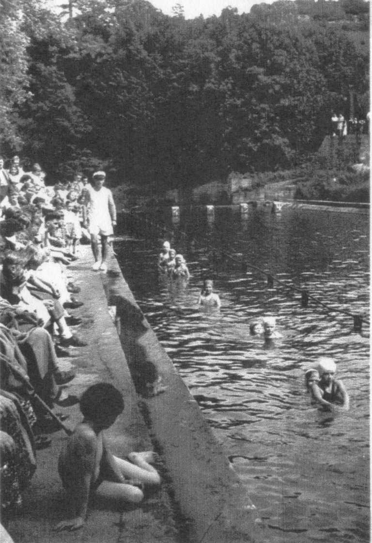 Altes Tauberbad Schwimmkurs